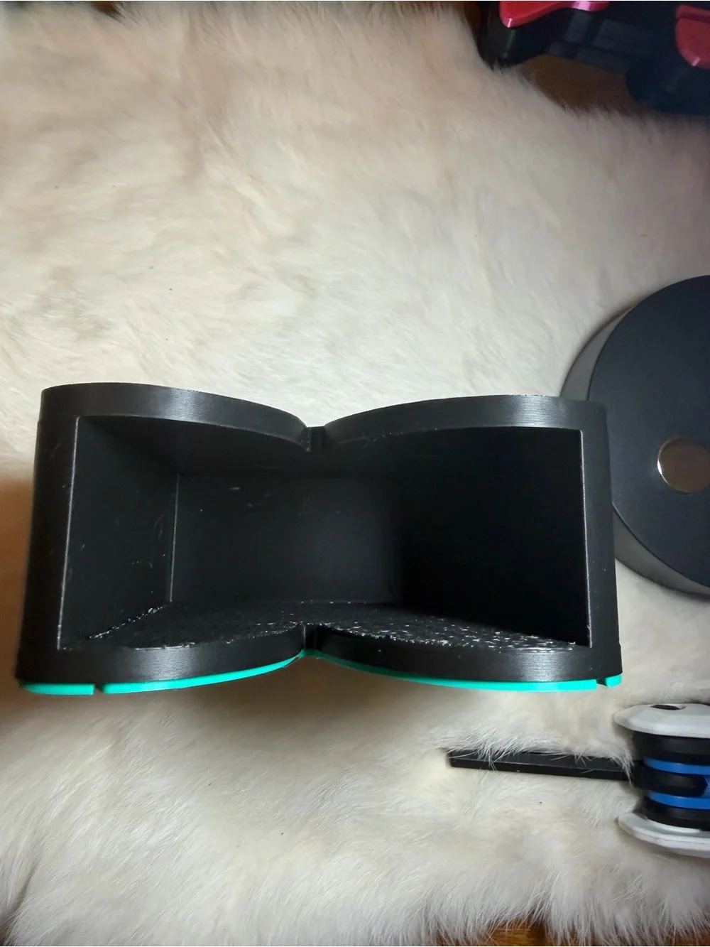 Turquoise Bow Shaped Pen Holder